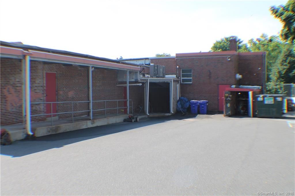 9 N Main St, Enfield, CT 06082